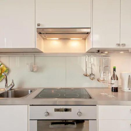 הוילה טירניה Amazing Sea View Flat מראה חיצוני תמונה