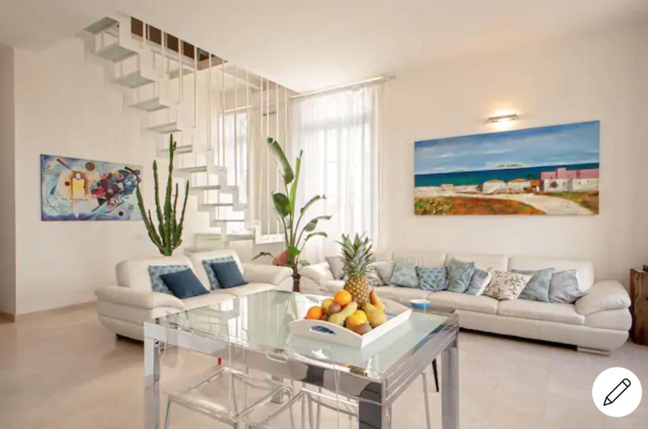 הוילה טירניה Amazing Sea View Flat מראה חיצוני תמונה