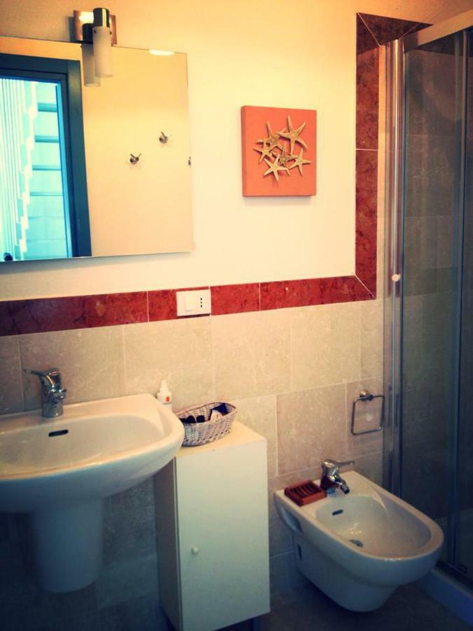 הוילה טירניה Amazing Sea View Flat מראה חיצוני תמונה