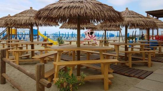 הוילה טירניה Amazing Sea View Flat מראה חיצוני תמונה