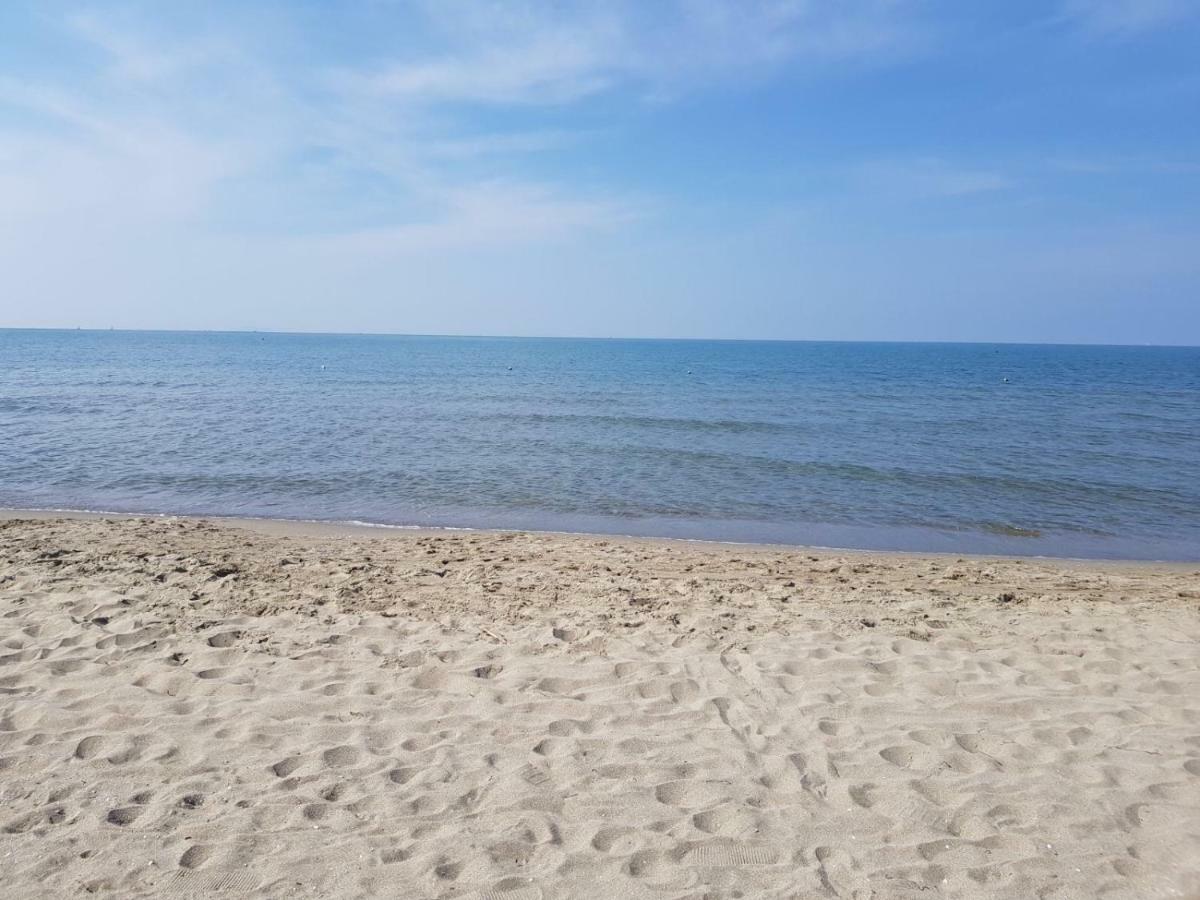 הוילה טירניה Amazing Sea View Flat מראה חיצוני תמונה